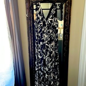 Tropical Print V-Neck Maxi Dress